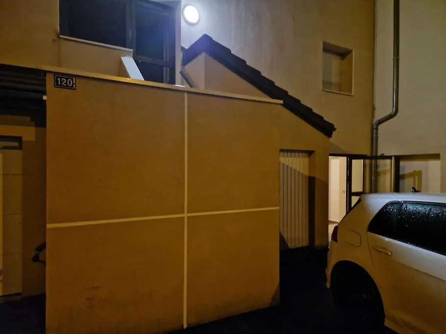Logement Atypique & Parking Gratuit Gex Appartement