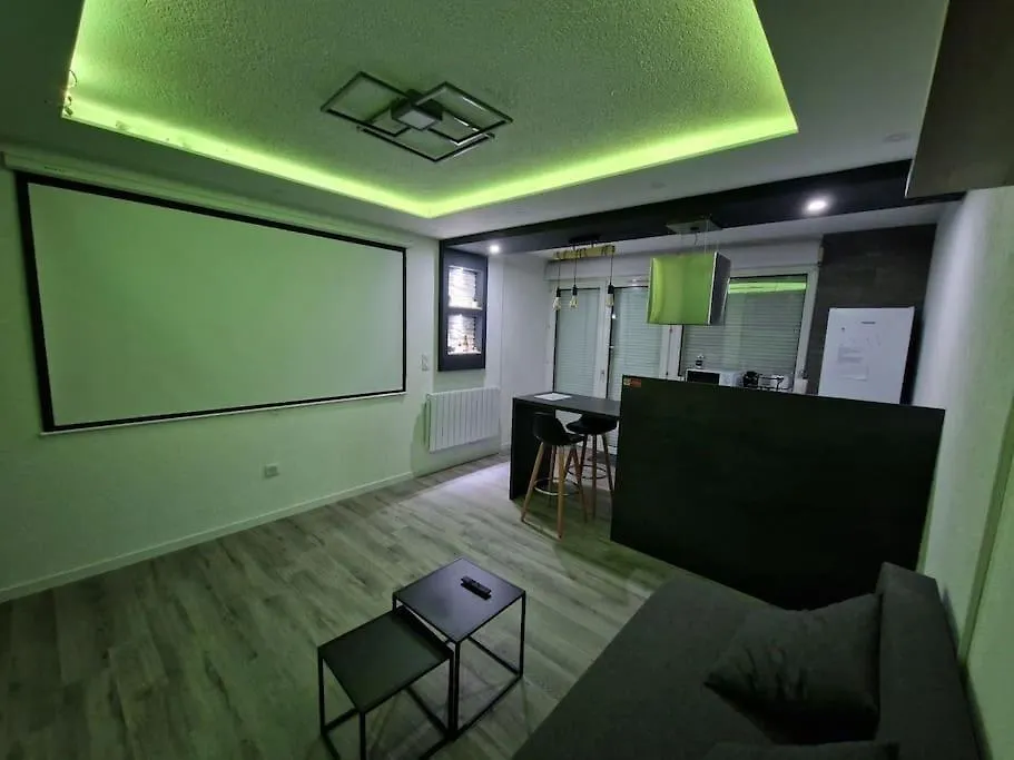 Appartement Logement Atypique & Parking Gratuit Gex France